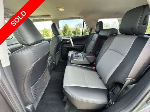 Used 2023 Toyota 4Runner SR5 Premium w/ Moonroof Package AWD/4WD image 19