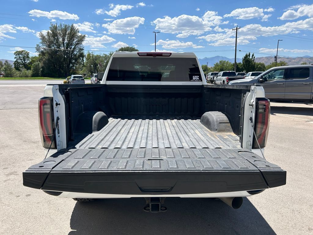 Used 2025 GMC Sierra 2500 AT4 AWD/4WD image 14