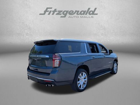 Used 2021 Chevrolet Suburban High Country AWD/4WD image 8