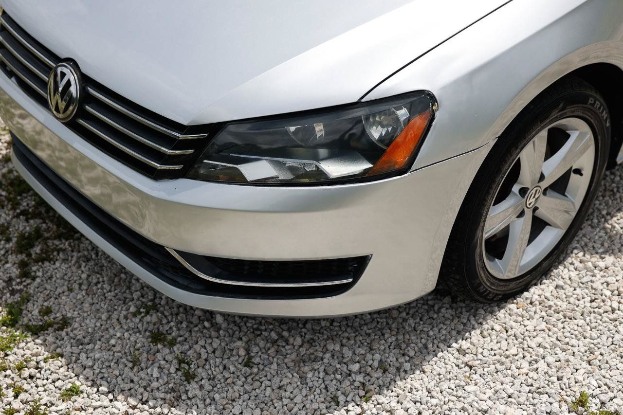 Used 2014 Volkswagen Passat 1.8T SE FWD image 23