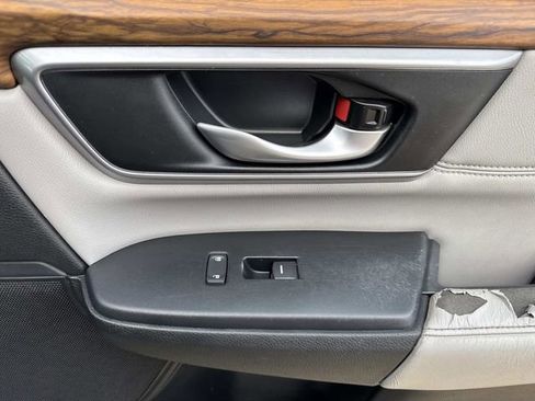 Used 2017 Honda CR-V Touring image 15