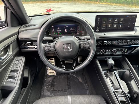 Used 2023 Honda Accord Sport image 18