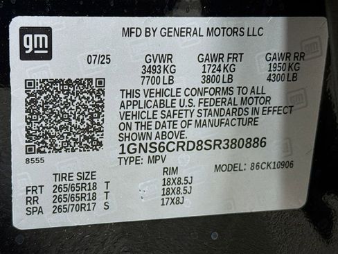 Used 2025 Chevrolet Suburban LT AWD/4WD image 32