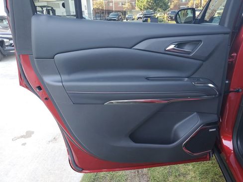 New 2026 Chevrolet Traverse RS image 17