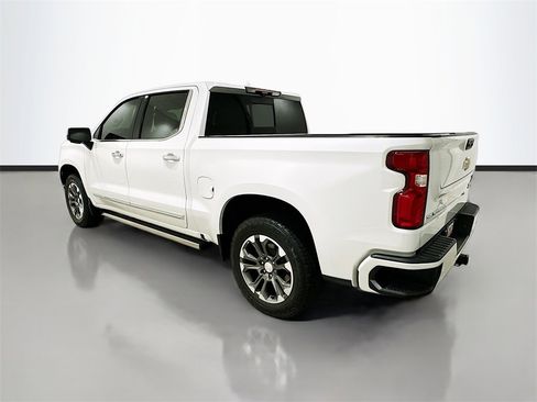 Used 2024 Chevrolet Silverado 1500 High Country w/ Technology Package image 5