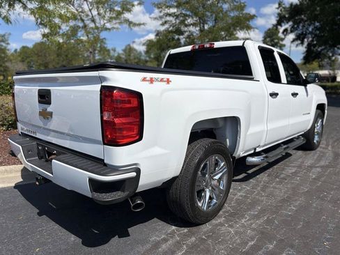 Used 2018 Chevrolet Silverado 1500 Custom w/ Custom Value Package AWD/4WD image 15