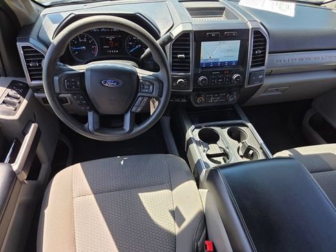 Used 2021 Ford F250 XLT w/ XLT Premium Package AWD/4WD image 9