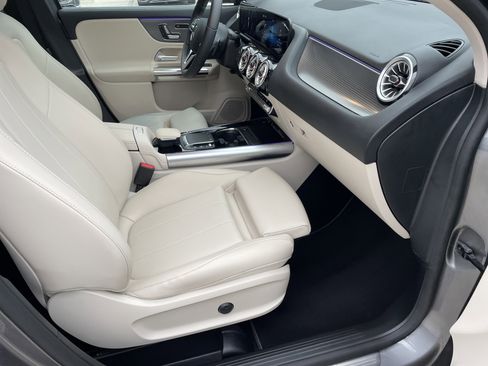 Certified 2022 Mercedes-Benz GLA 250 image 46