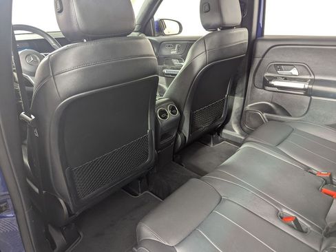 Used 2021 Mercedes-Benz GLB 250 image 32