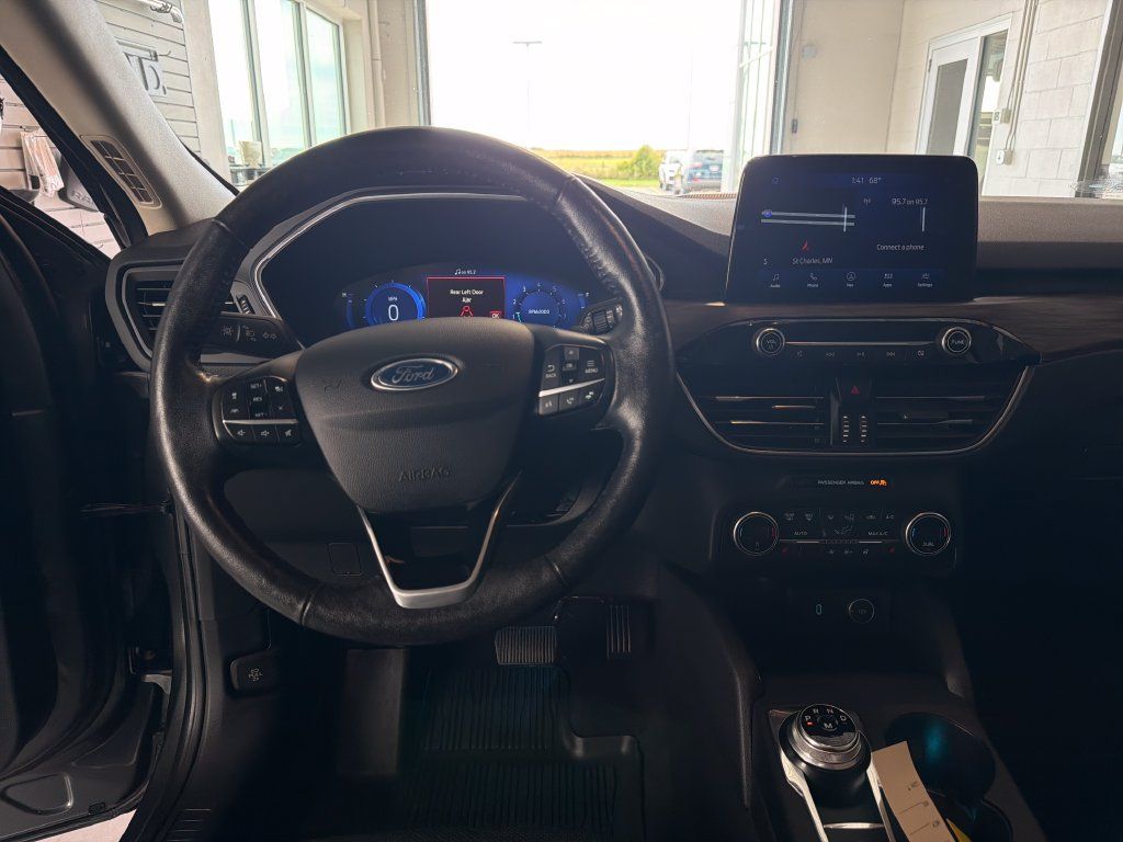 Used 2020 Ford Escape Titanium AWD/4WD image 5