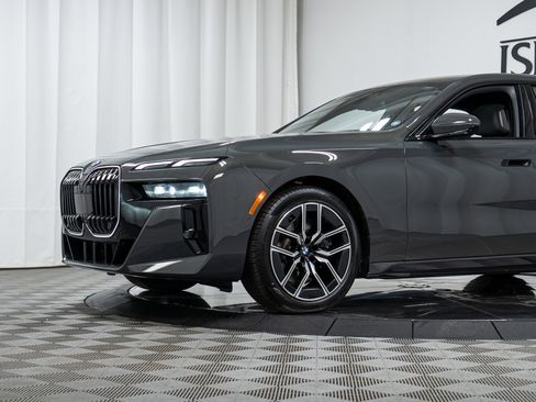 New 2026 BMW 740i xDrive image 25