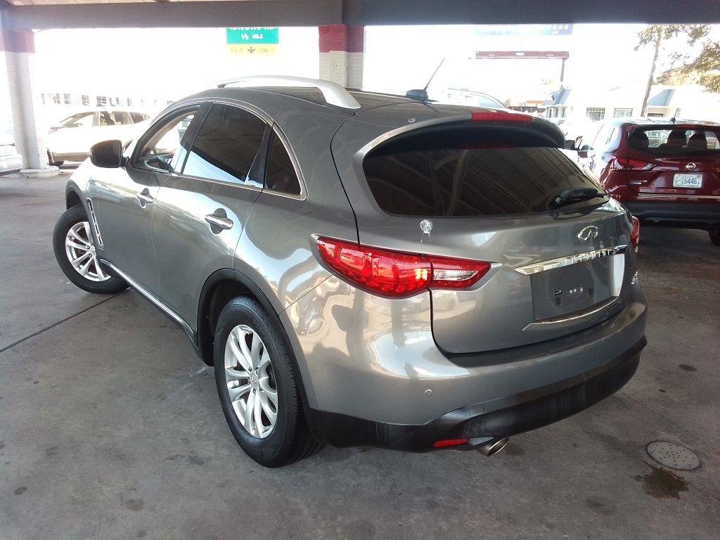 Used 2011 INFINITI FX35 AWD w/ Premium Pkg image 4