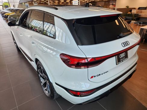 New 2027 Audi SQ6 e-tron Premium Plus AWD/4WD image 8