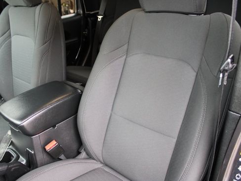 Used 2023 Jeep Gladiator Sport image 22