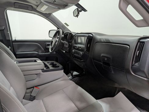 Used 2018 Chevrolet Silverado 1500 Custom w/ Custom Convenience Package image 20