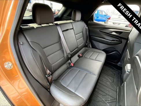 Used 2024 Chevrolet TrailBlazer RS w/ Driver Confidence Package image 24