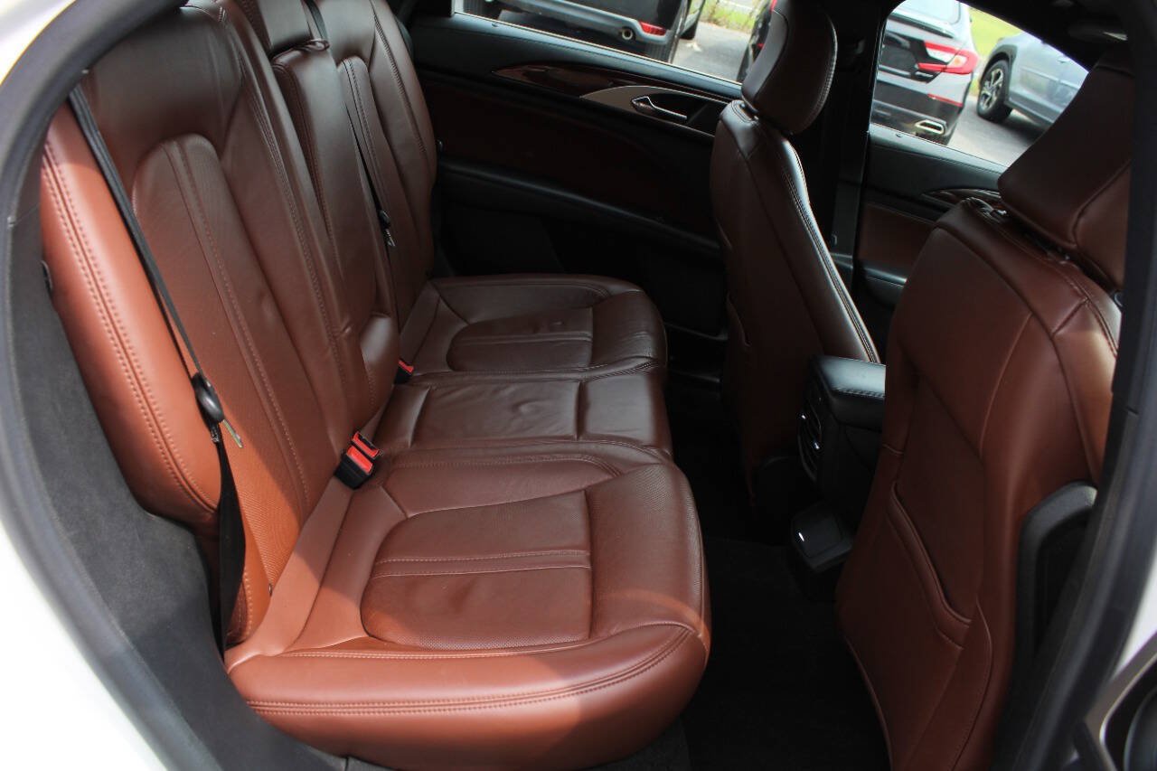 Used 2020 Lincoln MKZ Reserve w/ Monochromatic Package AWD/4WD image 19