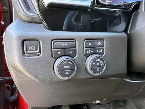 Used 2023 Chevrolet Silverado 1500 LTZ w/ LTZ Convenience Package II AWD/4WD image 18
