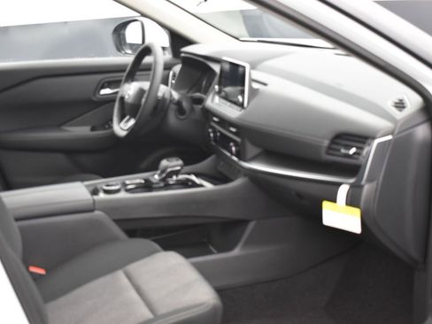 New 2026 Nissan Rogue SV image 6