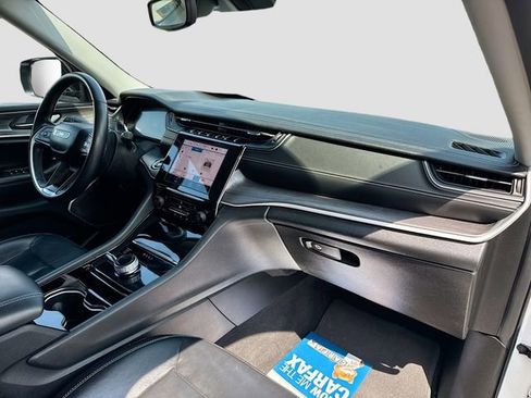 Used 2022 Jeep Grand Cherokee L Limited image 32