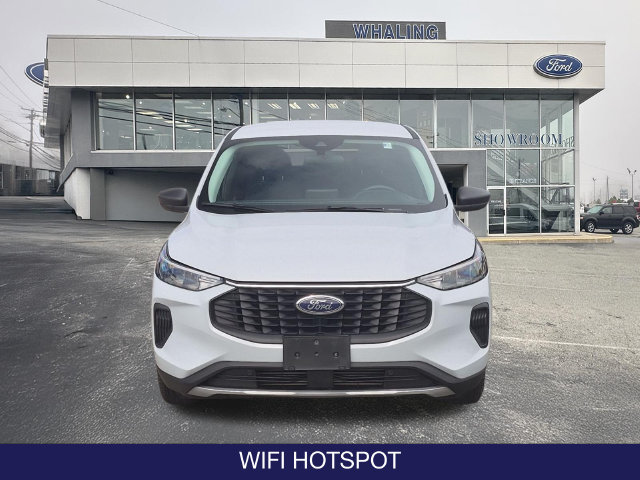 Used 2025 Ford Escape Active FWD image 2
