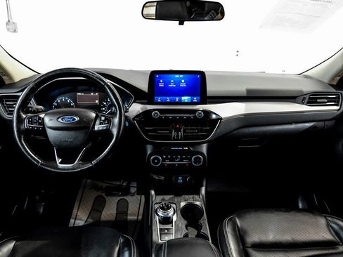 Used 2020 Ford Escape SEL image 15