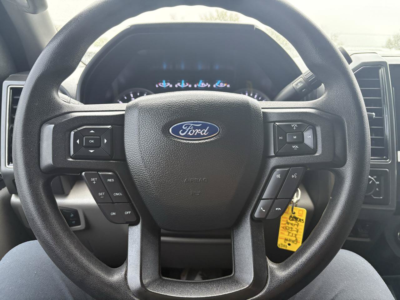 Used 2021 Ford F250 XLT w/ XLT Premium Package AWD/4WD image 22
