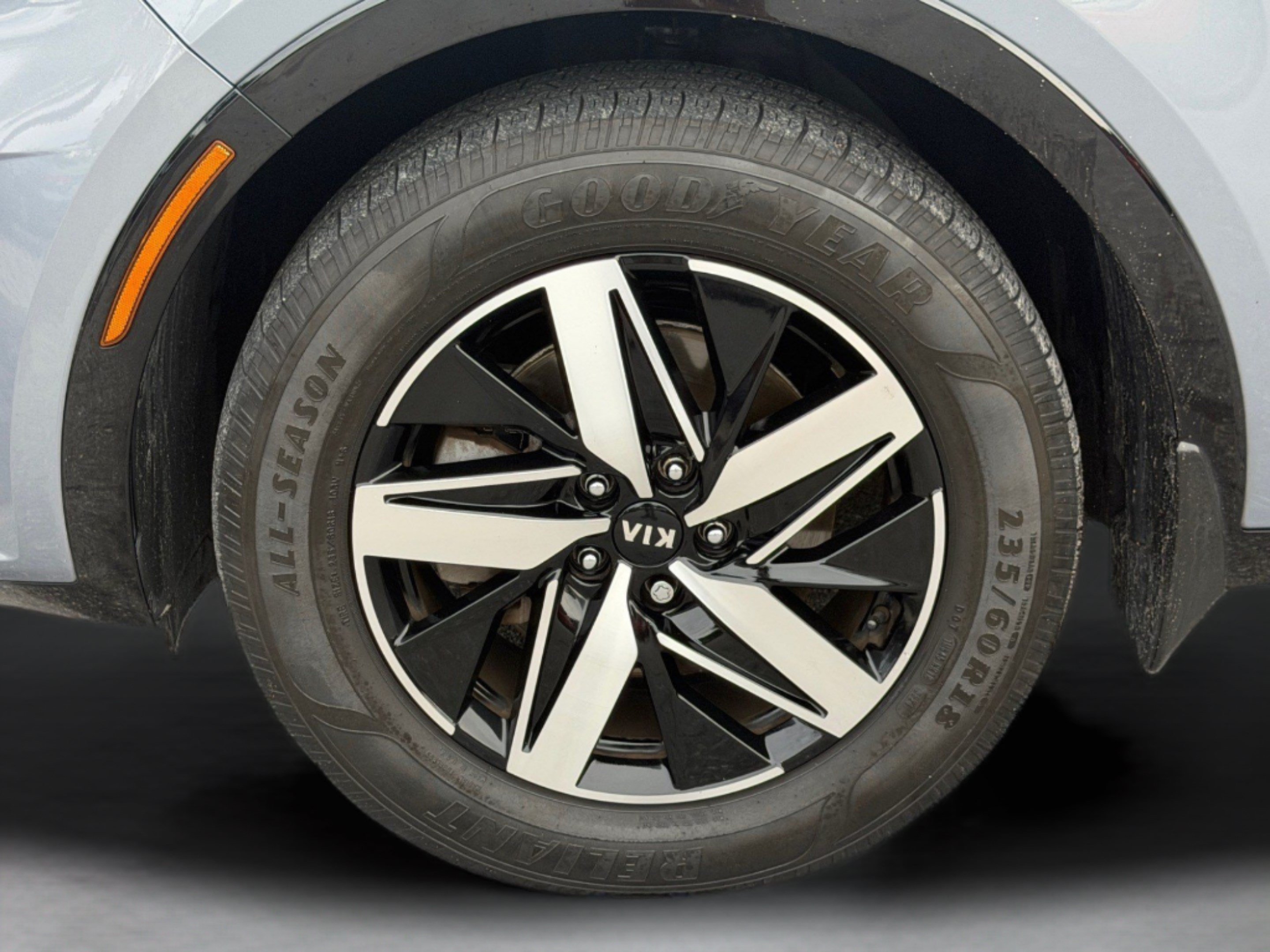 Used 2021 Kia Sorento S FWD image 17