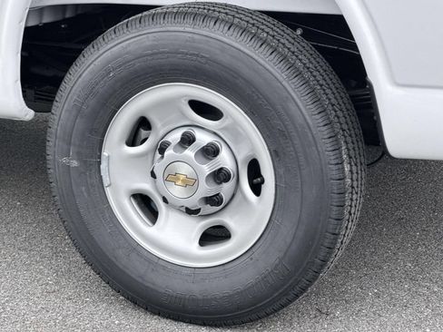 New 2026 Chevrolet Express 2500 Extended w/ Driver Convenience Package RWD image 14