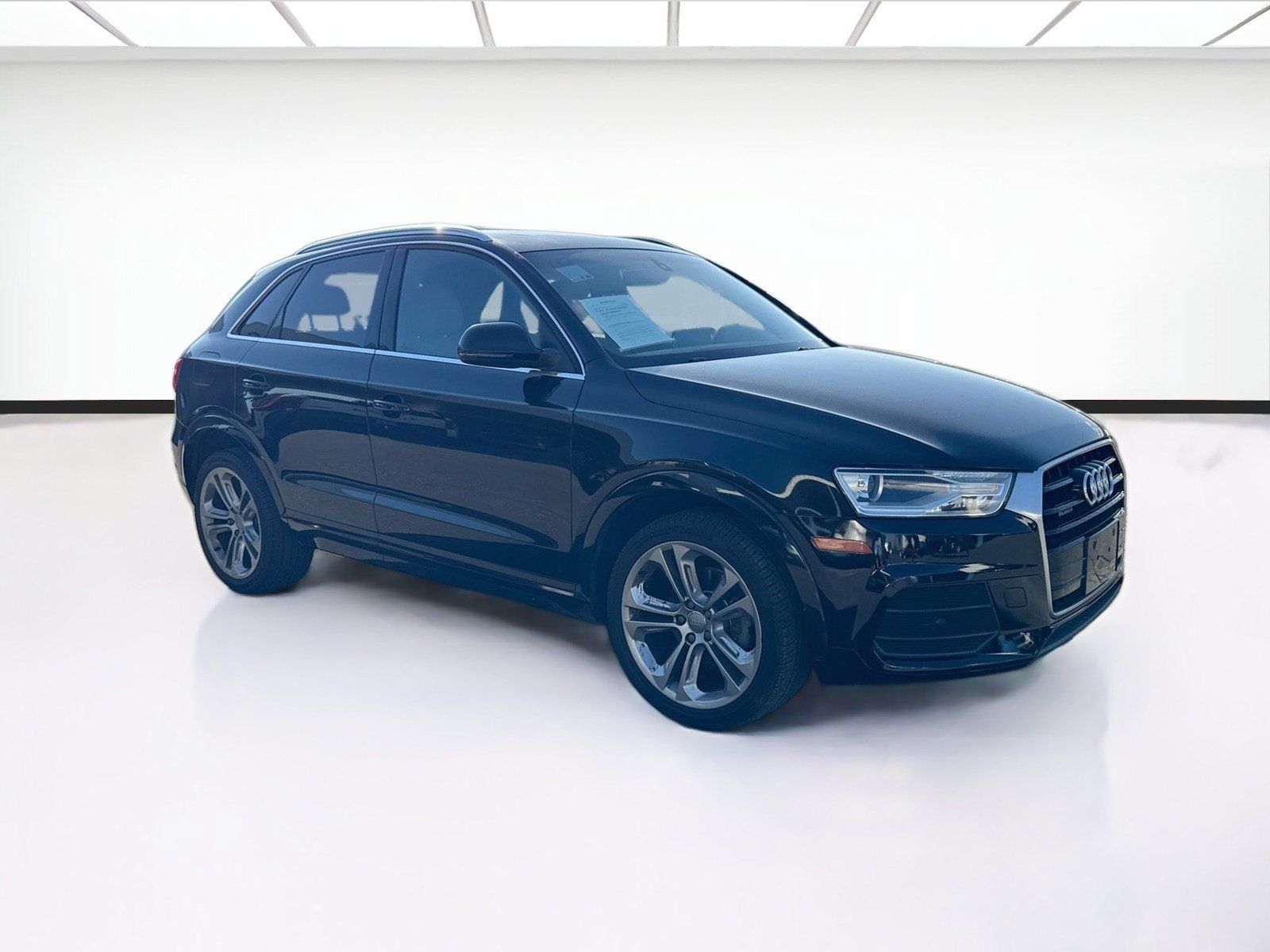 Used 2016 Audi Q3 2.0T Premium Plus AWD/4WD image 3