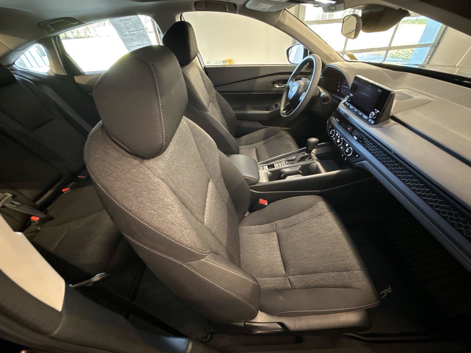 Used 2025 Honda Accord SE image 27