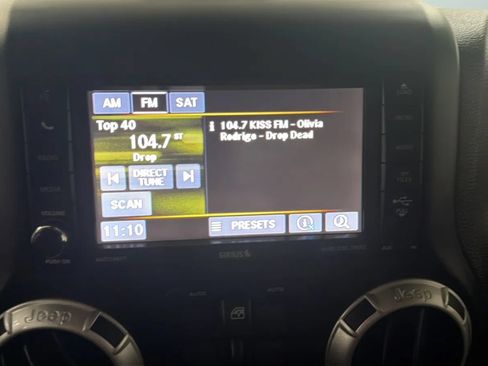 Used 2015 Jeep Wrangler Unlimited Sport AWD/4WD image 13