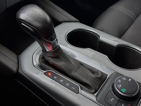 Used 2022 Chevrolet Blazer LT w/ Redline Edition image 16