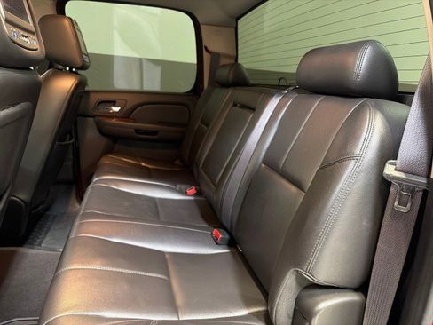 Used 2010 Chevrolet Silverado 2500 LTZ w/ Convenience Package image 36