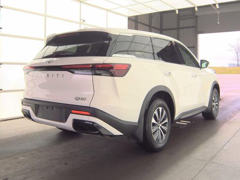 Certified 2025 INFINITI QX60 Pure image 5