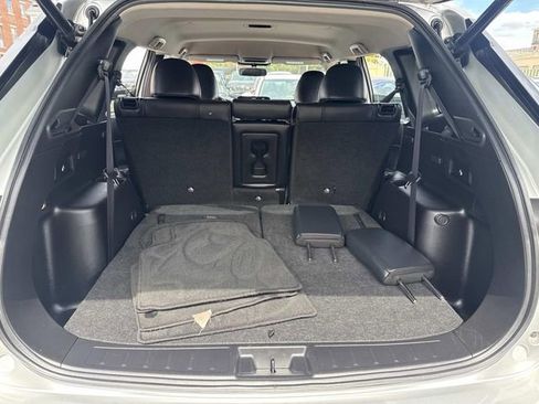 Used 2024 Mitsubishi Outlander SE Black Edition image 9