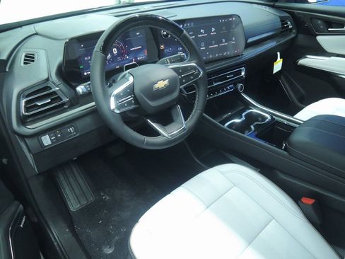 New 2026 Chevrolet Traverse High Country image 4