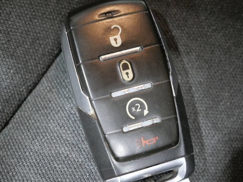 Used 2023 RAM 1500 Big Horn AWD/4WD image 25