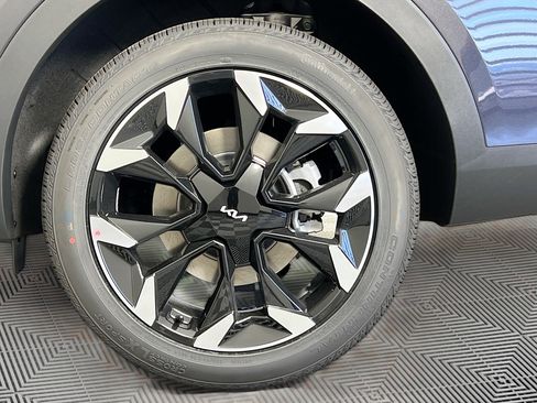 New 2025 Kia Sorento EX image 36