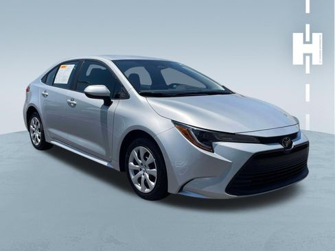Used 2024 Toyota Corolla LE FWD image 1
