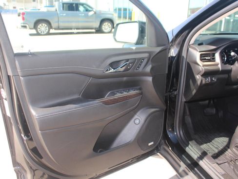 Used 2020 GMC Acadia Denali w/ LPO, Floor Liner Package image 11