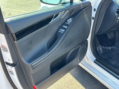 Used 2024 Genesis G80 2.5T image 10