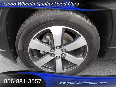 Used 2019 Chevrolet Traverse LT w/ LT Premium Package AWD/4WD image 11