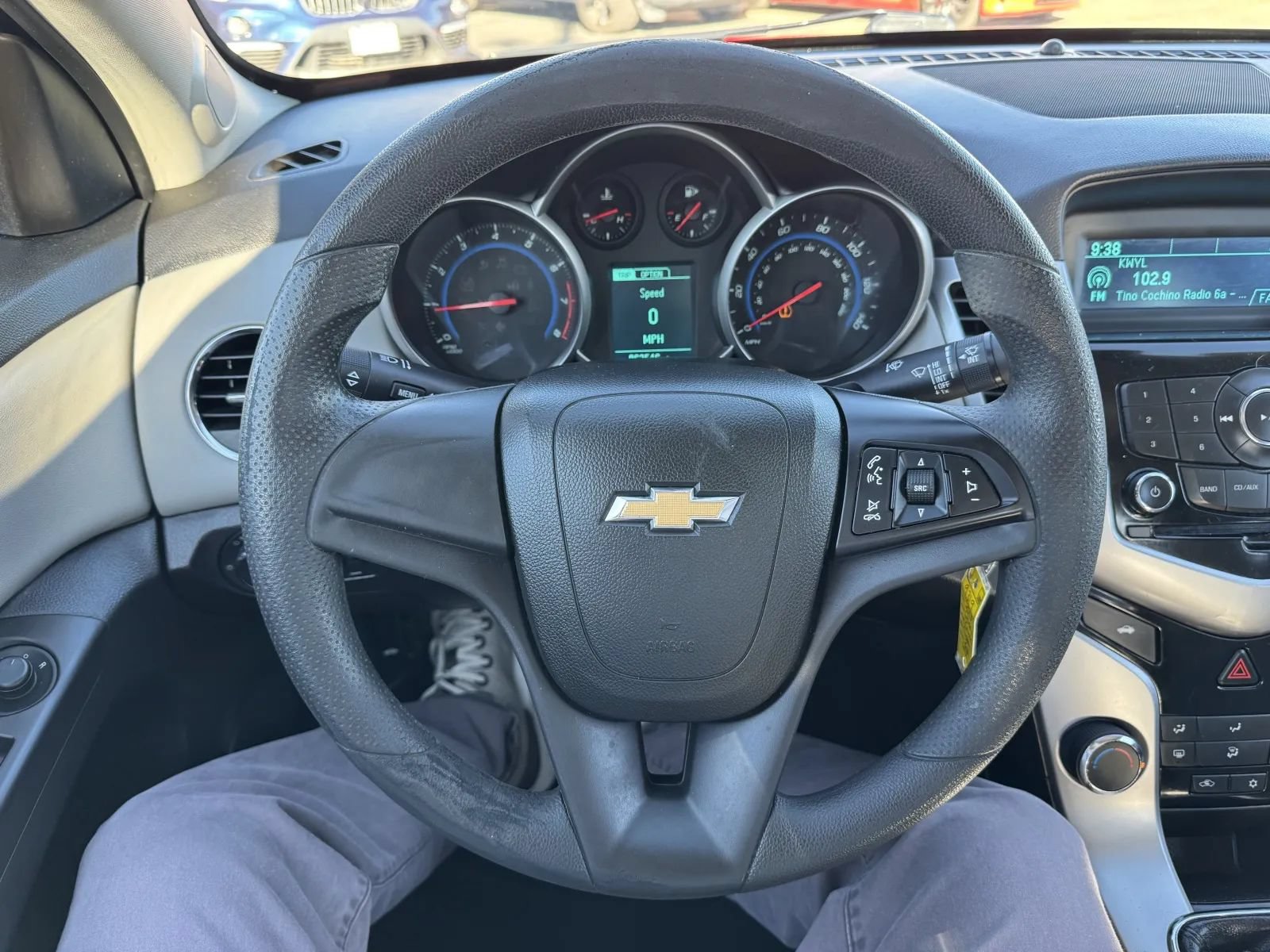 Used 2015 Chevrolet Cruze L FWD image 13