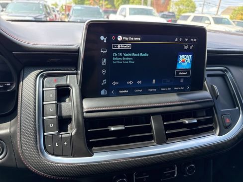 Used 2022 Chevrolet Suburban RST w/ Luxury Package image 25