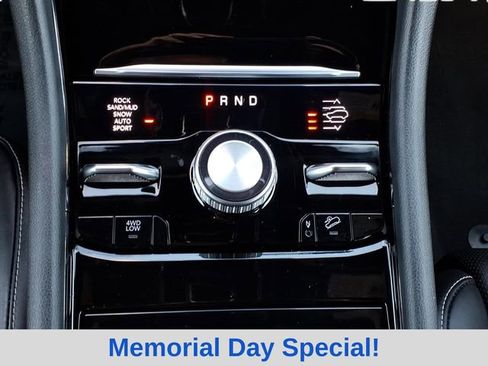 Used 2023 Jeep Grand Cherokee Overland w/ Luxury Tech Group IV AWD/4WD image 15