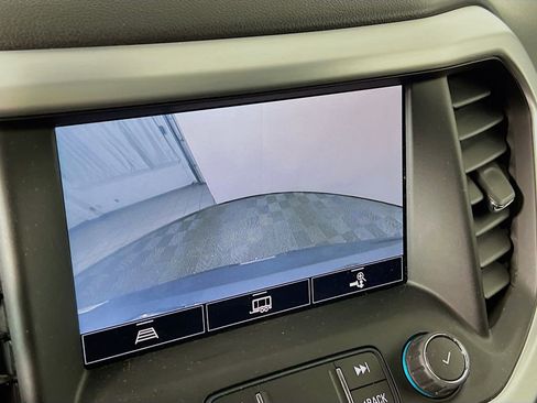 Certified 2021 GMC Acadia SLT w/ Trailering Package image 13