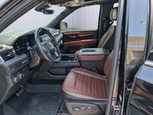 Certified 2024 GMC Yukon Denali Ultimate AWD/4WD image 20