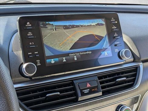 Used 2020 Honda Accord EX image 11