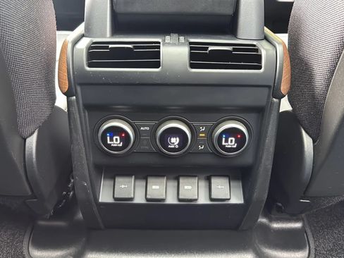 Used 2020 Land Rover Defender 110 X AWD/4WD image 34